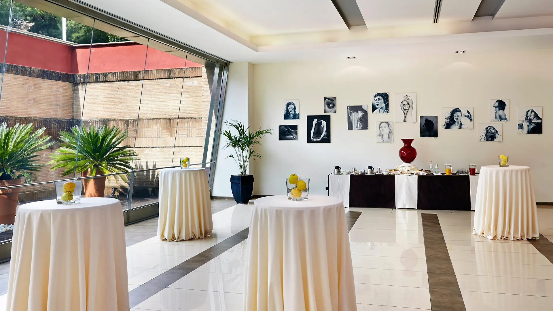 Crowne Plaza Rome St. Peter'S By Ihg Hotel 4*,  Italië