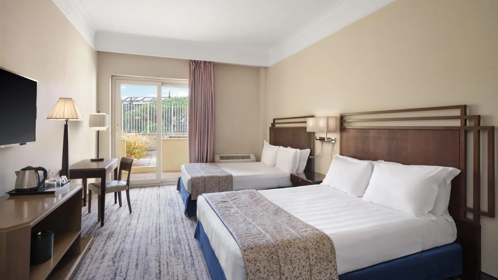 Crowne Plaza Rome St. Peter'S By Ihg Hotel