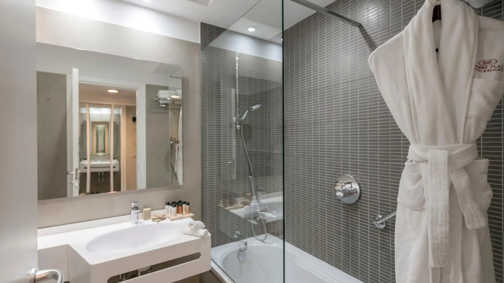 Crowne Plaza Rome St. Peter'S By Ihg Hotel